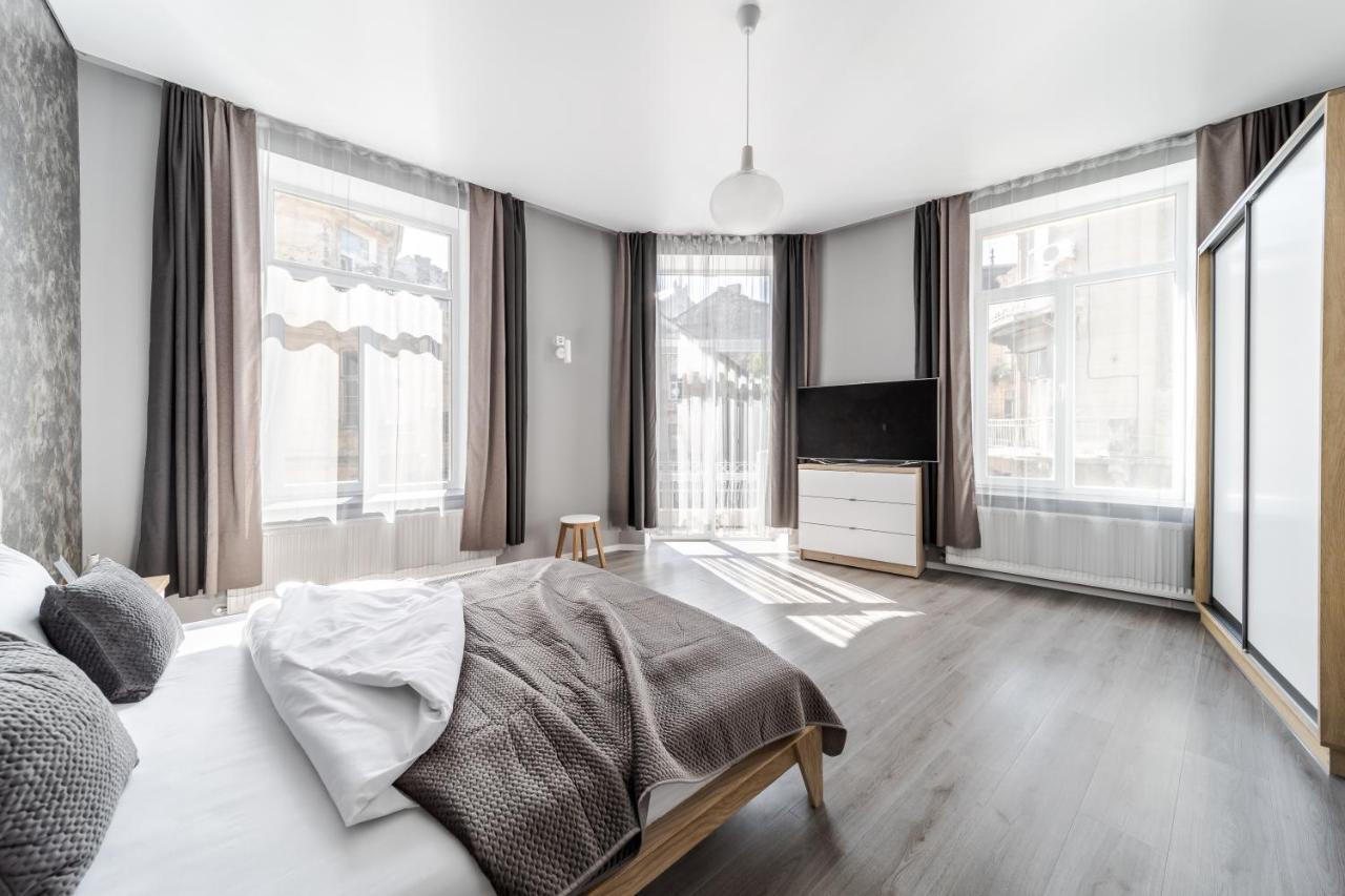 Inshiapartments On Popovycha Str إلفيف المظهر الخارجي الصورة